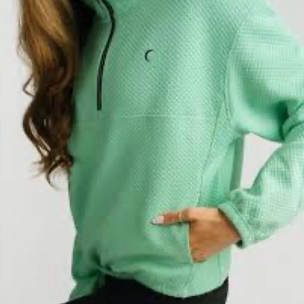 ZYIA Spearmint Honesty Quarter Zip, S - Picture 1 of 6
